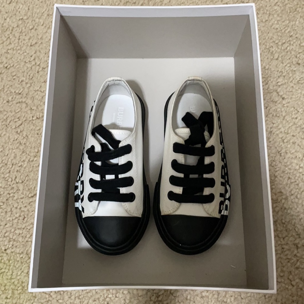 Toddler Burberry shoes for sale